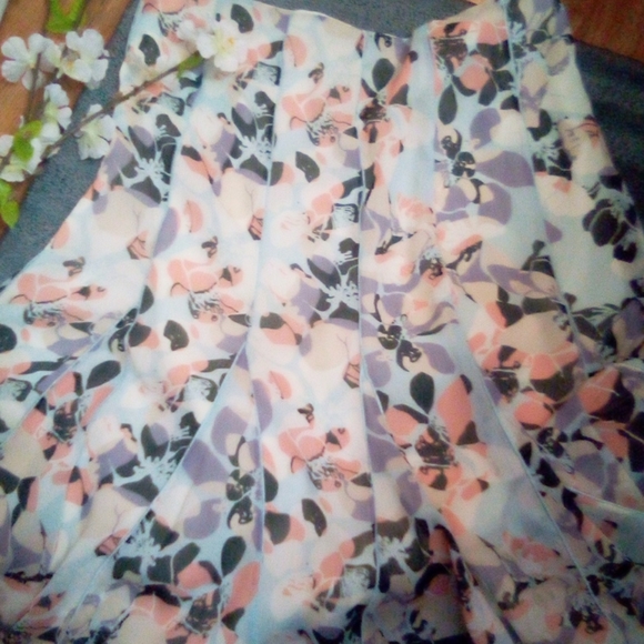 Nine West Floral sheer lined midi skirt - Picture 3 of 5